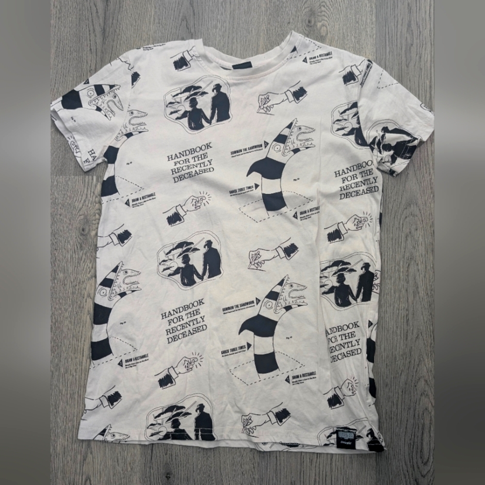 Cakeworthy Beetlejuice Handbook AOP Graphic Tee Unisex S Rare